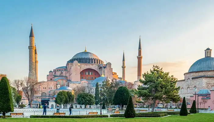 Hagia Sophia dari Gereja menjadi Masjid